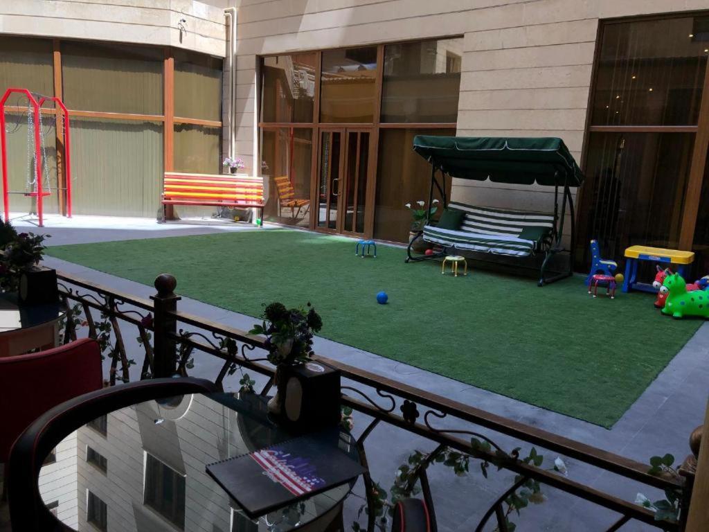 Hotel California Boutique Erivan Exterior foto